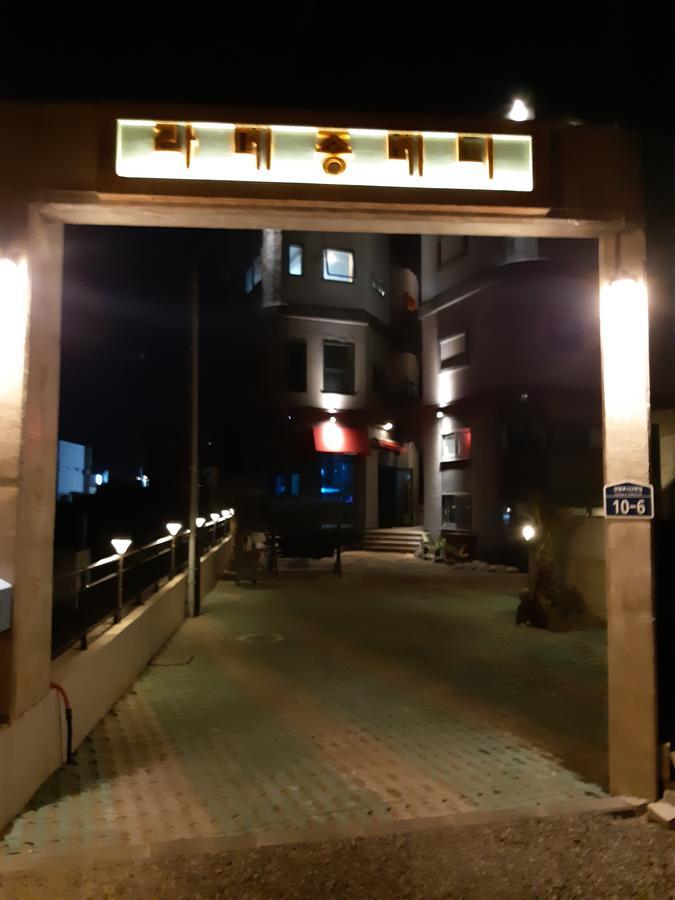 La Masion Benie Villa Seogwipo Exterior photo